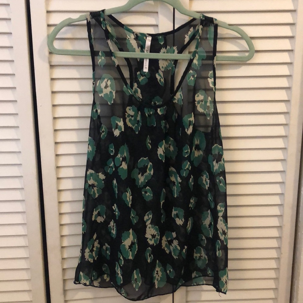 Sheer, floral top, size S